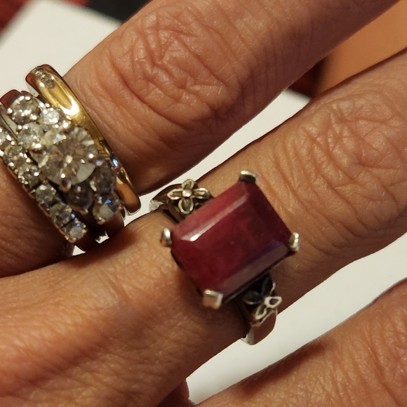 RUBY Ring - Picture 9 of 16